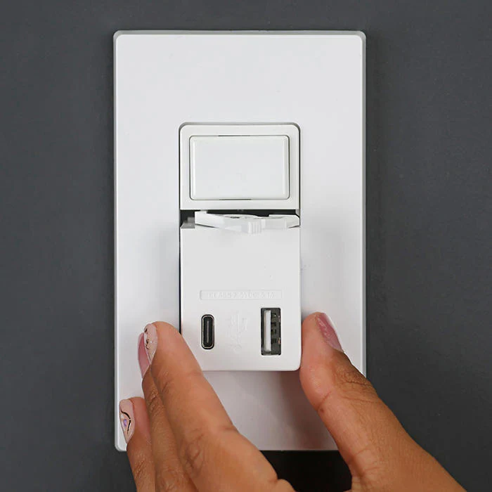 Decora Evolve™ USB-A + USB-C® Module, VMAC2-1W - Image 5