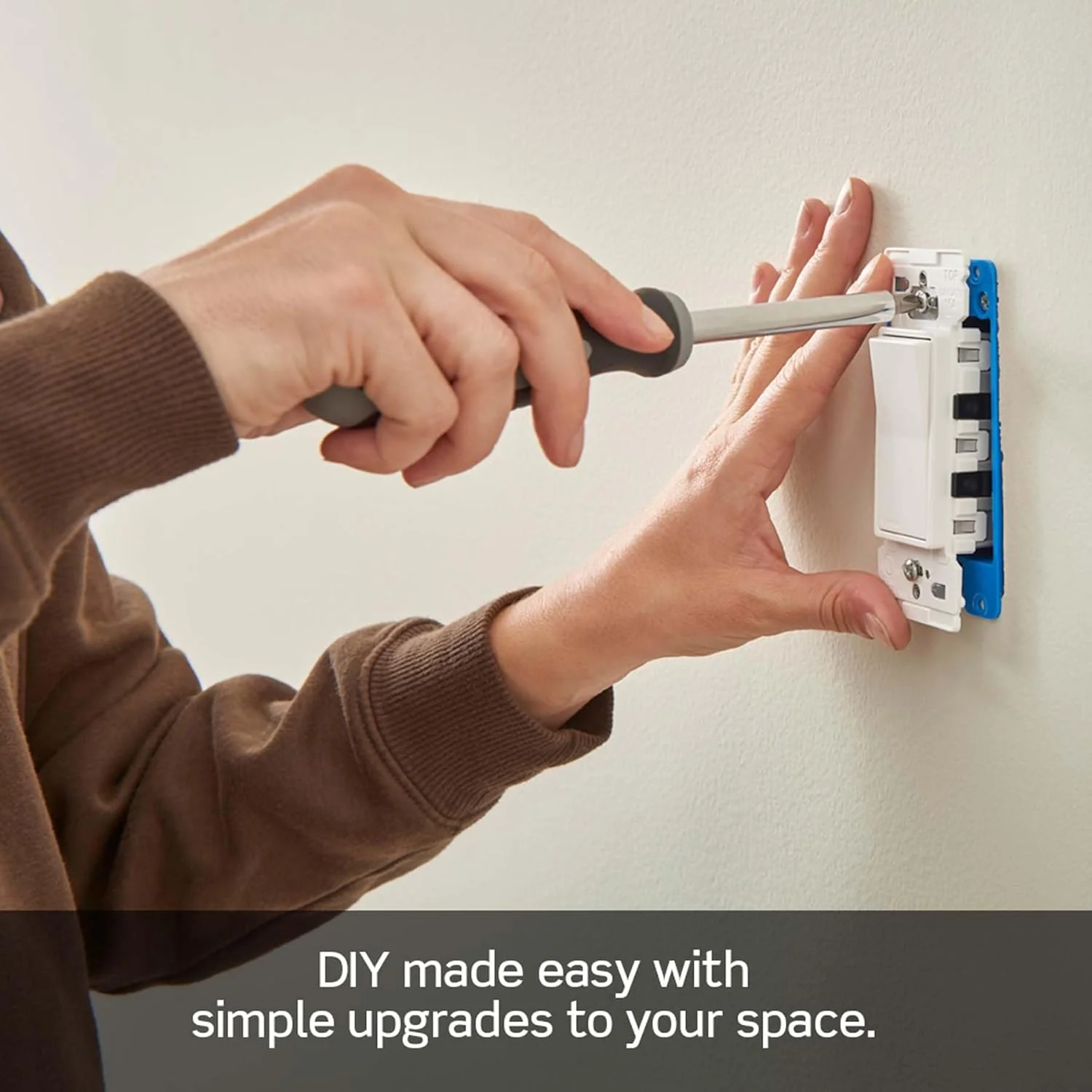 Lever Edge 15 Amp Single Pole Rocker Switch, White, E5601-MW - Image 6